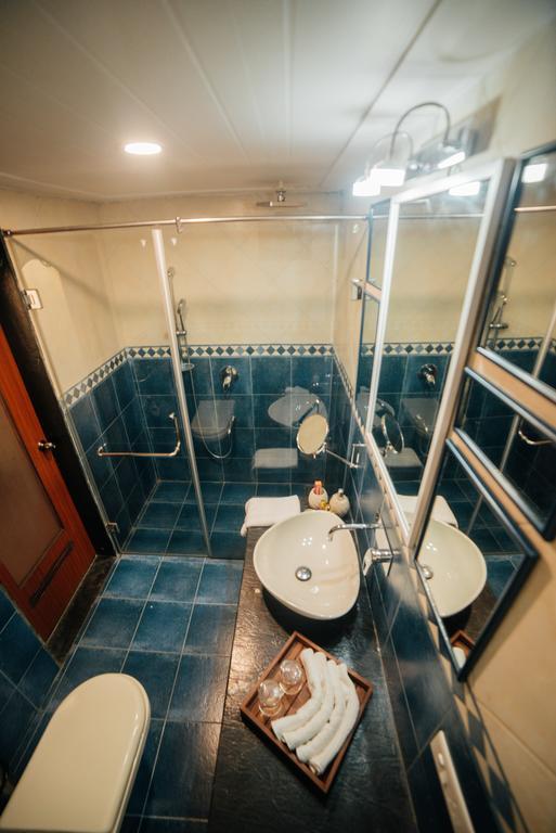 Casa Menezes - A Heritage Goan Homestay Bambolim Eksteriør billede