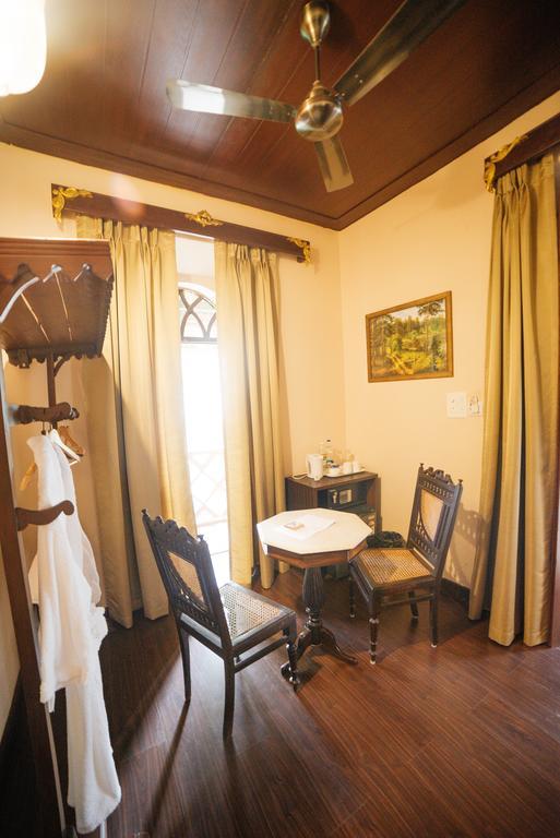 Casa Menezes - A Heritage Goan Homestay Bambolim Eksteriør billede
