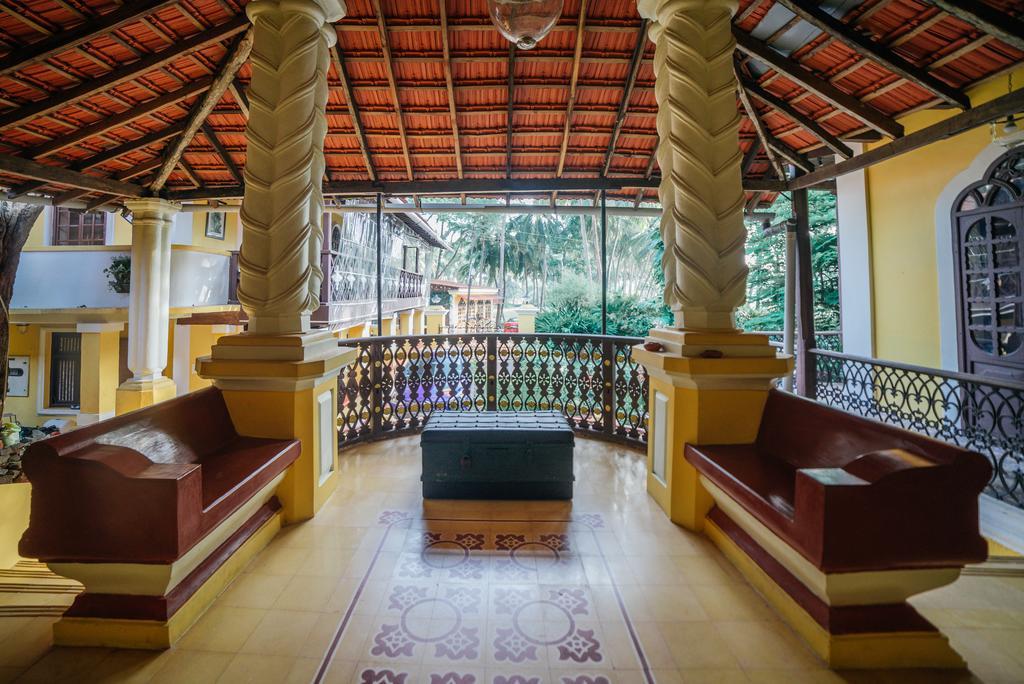 Casa Menezes - A Heritage Goan Homestay Bambolim Eksteriør billede